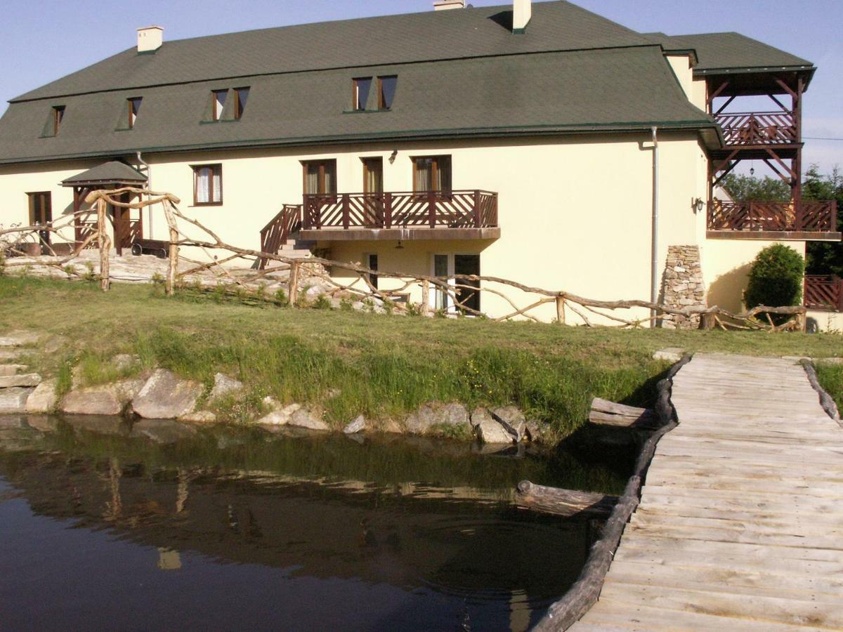 Agroturystyka Leszczynowy Dworek Ponikwa  외부 사진